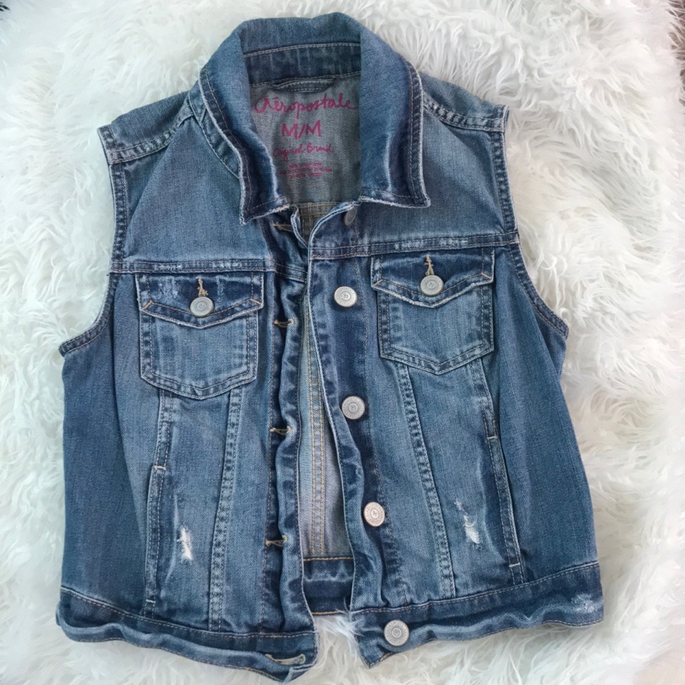 Aéropostale Distressed Jean Vest